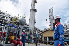 Aramco Batal Bangun...