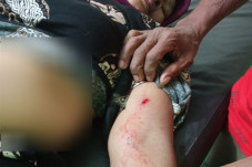 Lansia Nekat Tikam Ibu...
