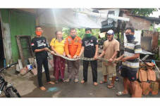 Ular Sepanjang 2,5 Meter...