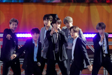BTS dan Big Hit Sumbang...