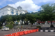 Siang dan Sore Ini Kota...