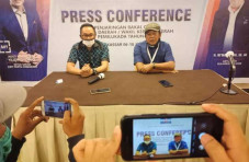 Soal Wacana Lawan Kotak...