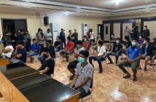 Tersangka Kasus Pengambilan...