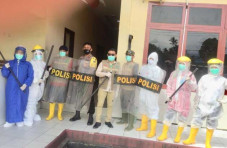 Puluhan Tahanan Polres...