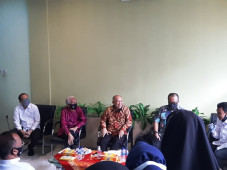Menteri Teten Akan Dorong...