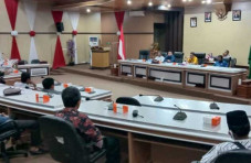 Legislator Palopo dan...