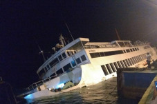 Air Laut Mulai Masuki...