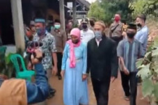 Terlanjur Cinta, Pemuda...