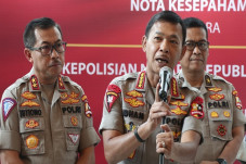 Kapolri Siap Tindak...