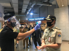 Wali Kota Jakarta Barat...