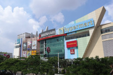 Hari Ini Mal di Depok...