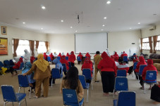 Pedagang Pasar Ayub...