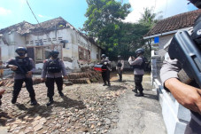 Mau Buang Sampah, Warga...