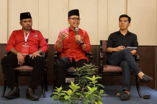 Webinar Bulan Bung Karno,...