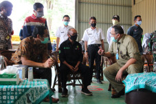 Lindungi Pekerja, Perusahaan...