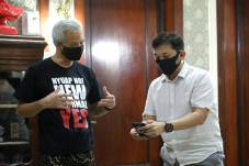 Normal Baru, Hanung...