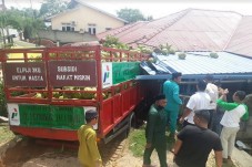 Truk Pengangkut Elpiji...