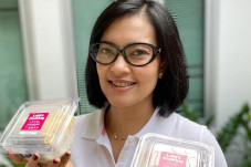 Bisnis Nasi Cimit, Lola...
