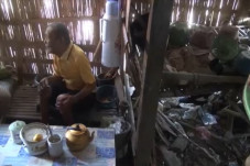 Kisah Kakek Buta yang...