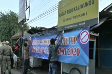 Lagi, Pasar Tradisional...