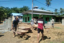 Kades Pulau Sejuk Gotong...