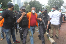 Sisi Lain John Kei,...