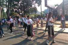 Kota Bandung Masih Zona...