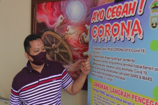 Kenaikan COVID-19 Tertinggi...