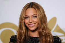 Beyonce Sumbang Seluruh...