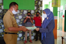 Angkat 2 Direktur RS,...