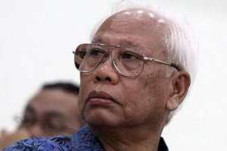 Bagir Manan Sebut Revisi...