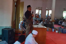 Pesantren Sebaiknya...