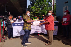 Berbagi Kasih, Jemaat...