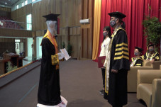 UKSW Wisuda Ratusan...