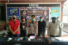 Polisi Sebut Penabrak...