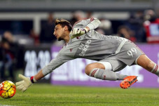 Sebut Kiper Terbaik...