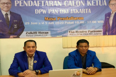 500 Paket Sembako Jadi...