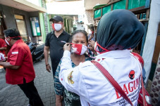Bantu Risma Tangani...