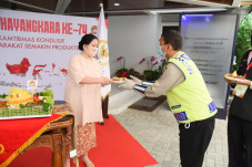 HUT Polri, Puan Berikan...
