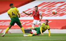 Babak I: Arsenal Dua...