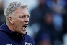 Usai Kalahkan Chelsea,...