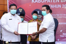 CSR Perusahaan Bangun...