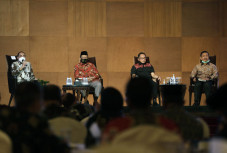 Mendagri Tito Harapkan...