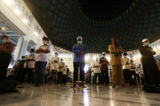 Masjid Al Akbar Surabaya...