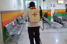 Penyemprotan Disinfektan...
