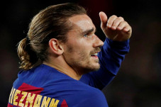 Menghadap Direktur Barcelona,...