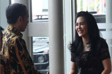 PDIP Copot Rieke untuk...
