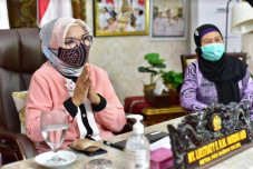 Ketua PKK Sulsel Imbau...
