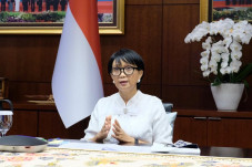 Indonesia Coba Datangkan...