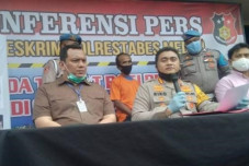 Pria Uzur Pembunuh Kekasih...